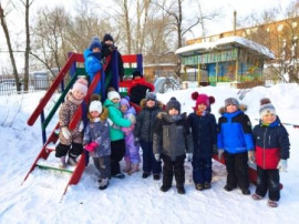 Зимняя прогулка в старшей группе № 10 Зимняя прогулка в старшей группе № 10.